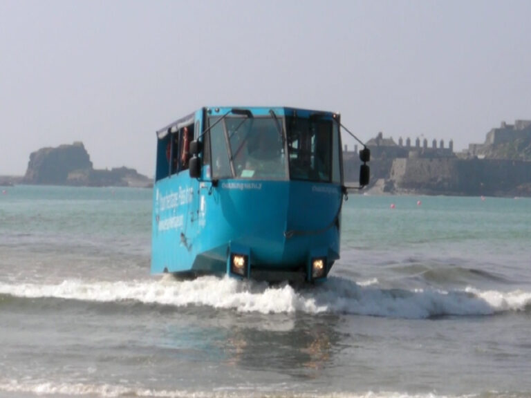#98 : Débarquer sur une plage en DUKW