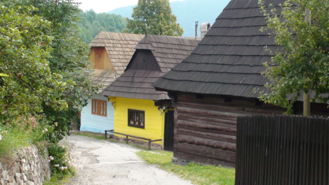#242 : Visiter le village de bois de Vlkolinec