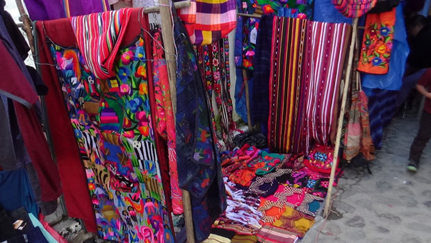 #701 : Flâner sur le marché coloré de Chichicastenango