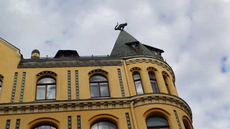 #869 : Parcourir les quartiers Art Nouveau à Riga