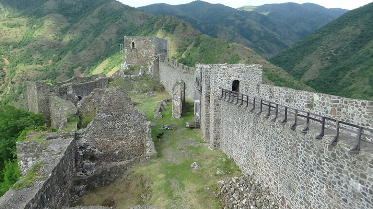 #949 : Visiter la forteresse de Maglic