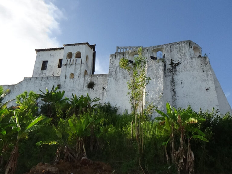 #1007 : Visiter Santo Antonio d’Axim, la forteresse des confins de l’or
