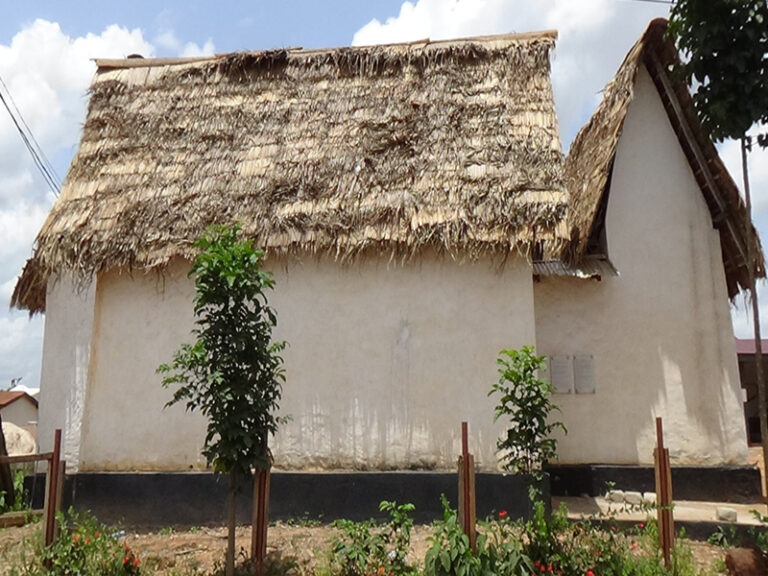 #1016 : Visiter le sanctuaire de Besease, le Temple qui garde la parole des esprits